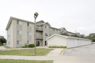 Building Photo - Fox Valley Meadows Apartments