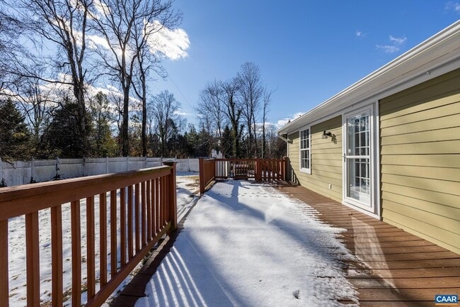 Building Photo - 703 Tilman Rd