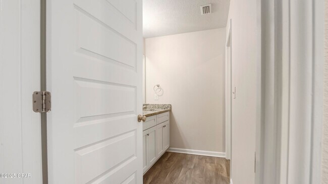 Building Photo - 4715 Firefly Ln