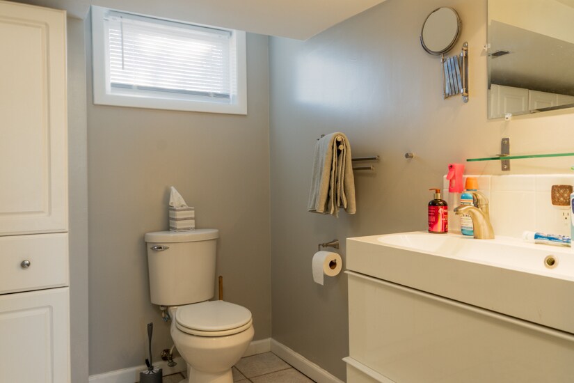 Full Bathroom Downstairs - 621 Broadview Dr