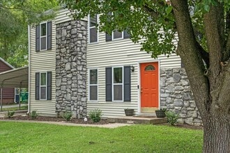 Building Photo - 588 Blake Moore Dr