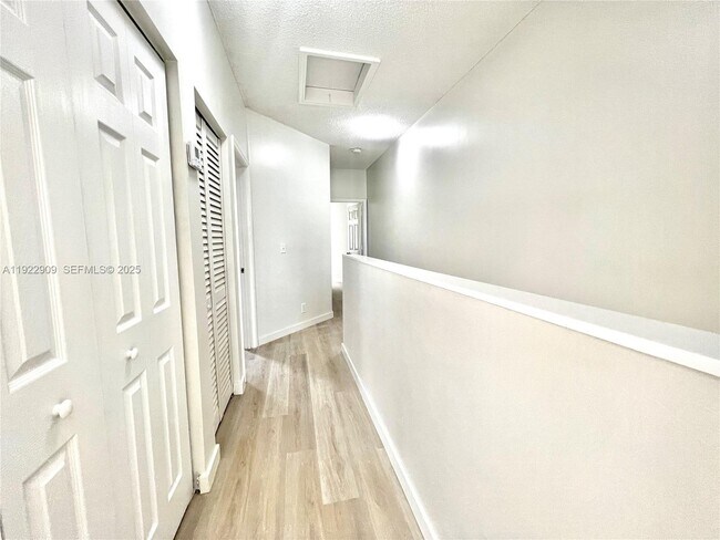 Building Photo - 1816 Salerno Cir