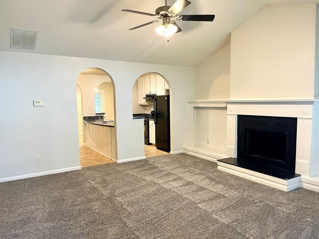 Building Photo - Coming Soon - Charming Ranch Style 3 Bedro...