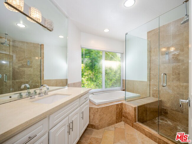 Building Photo - 5417 Allott Ave