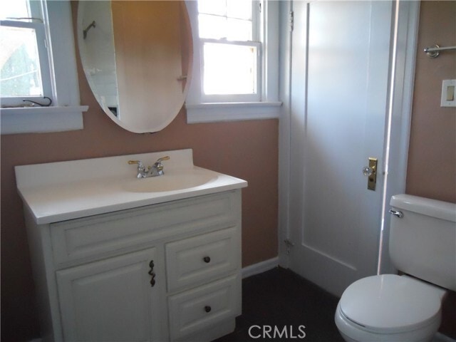 Building Photo - 5122 N Glendora Ave