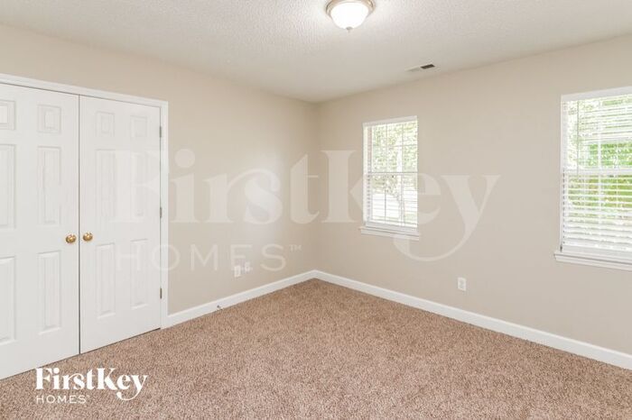 Building Photo - 5000 Scaleybark Ct