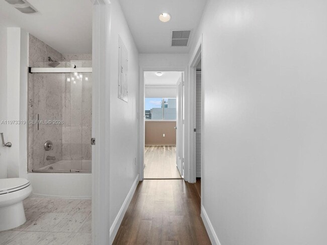 Building Photo - 253 NE 2nd St