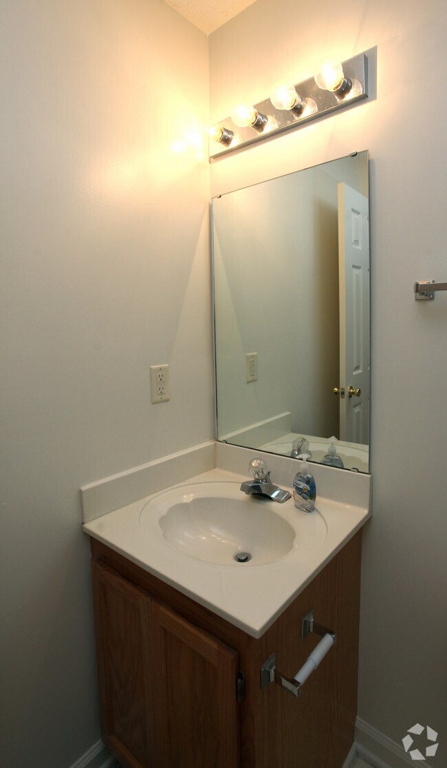 Ridgeview Apartments 202 Auburn Ave Statesville NC 28625 Apartment