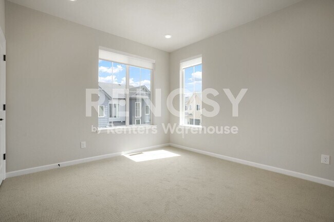 Building Photo - 421 Millwall Cir