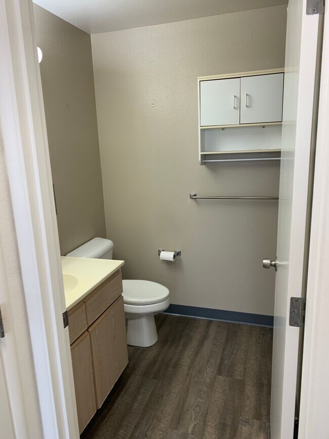 Building Photo - Kulana Knolls 3 Bed 2 Bath 2 assigned parking
