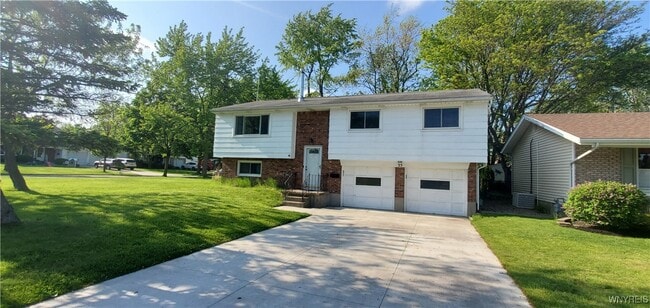Building Photo - 35 Tomcyn Dr