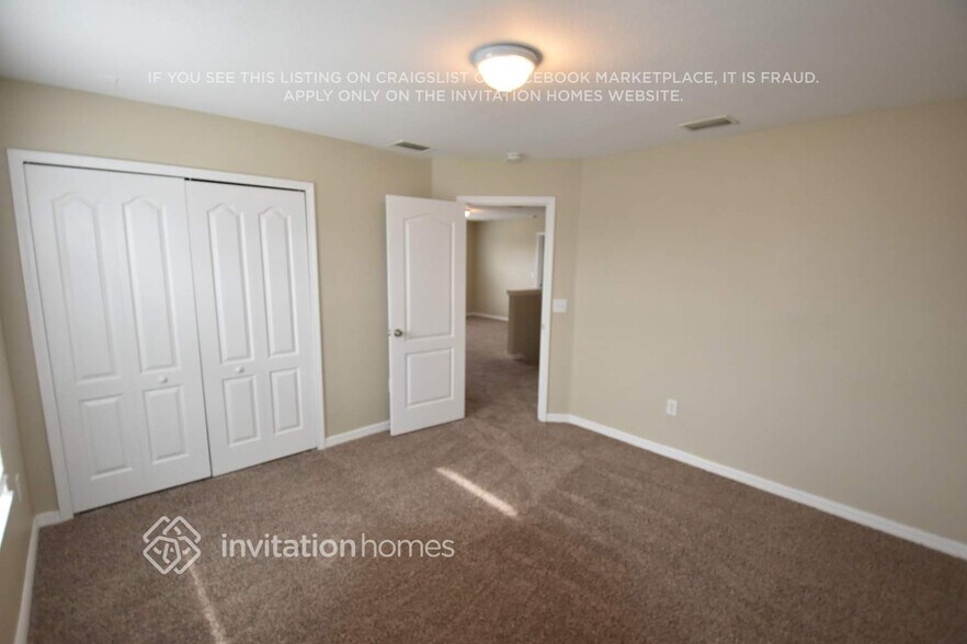 Building Photo - 10613 Shady Preserve Dr