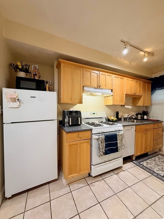 Building Photo - 73 Division St