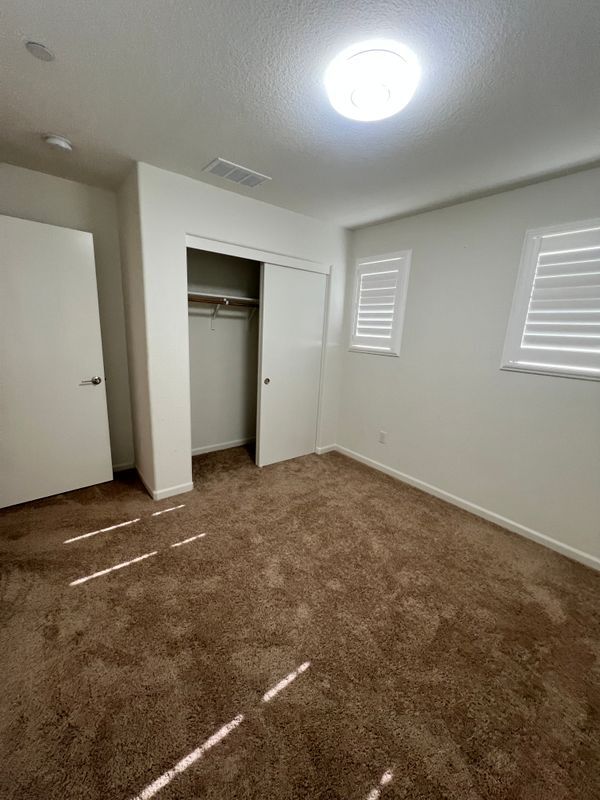 Building Photo - 1435 W Woodward Ave