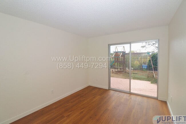 Building Photo - 4 Bed 3 Bath House in Spring Valley w/ Washer + Dryer and 2-Car Garage