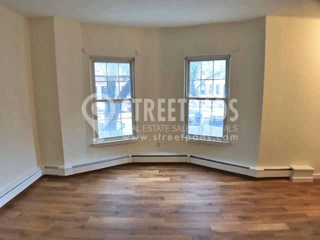 Building Photo - 1 bedroom in Boston MA 02130