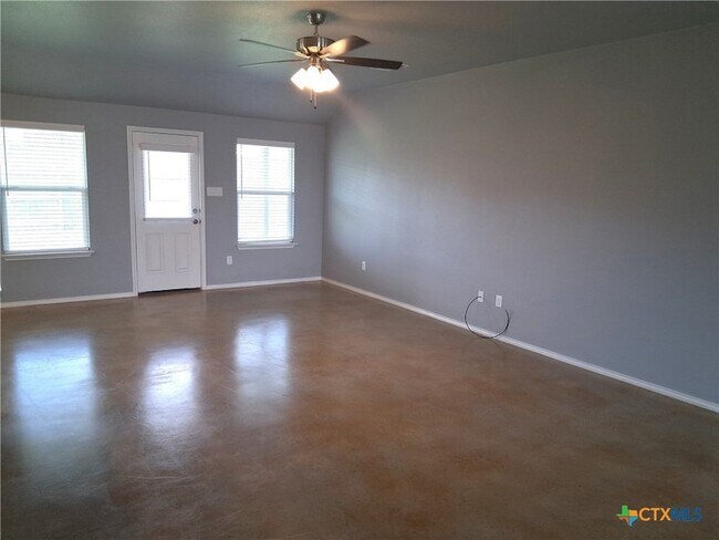 Building Photo - 3010 Privet Dr