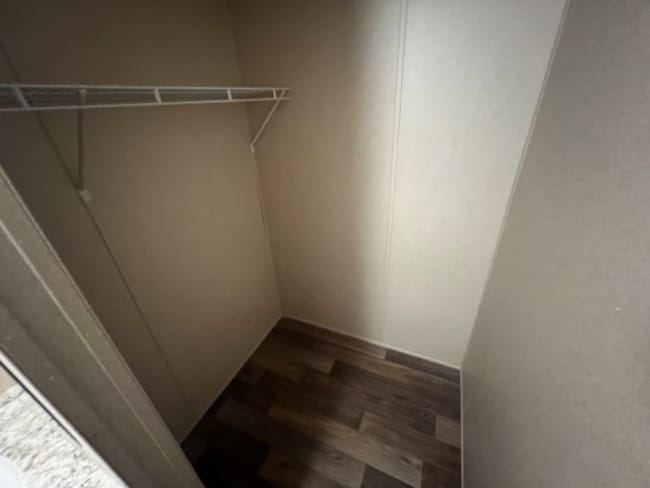 Building Photo - 100 Harvest Ln