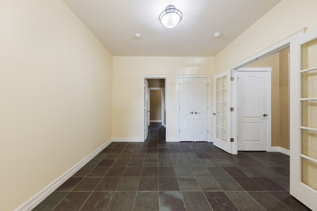 Building Photo - Beautiful Home in 55+ Community!