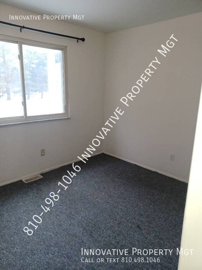 Building Photo - 6009 Holiday Gardens Dr