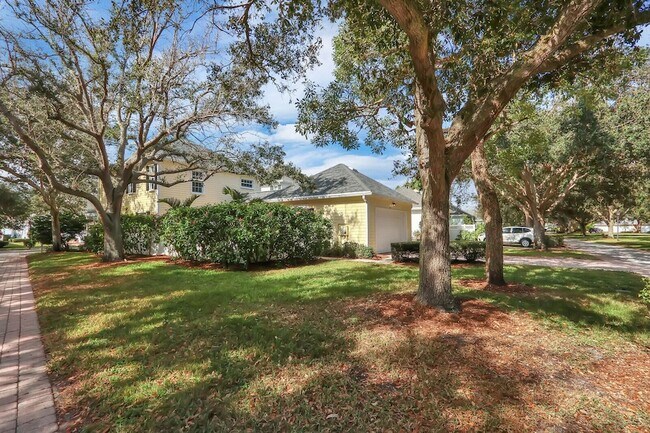 Building Photo - 199 Barbados Dr