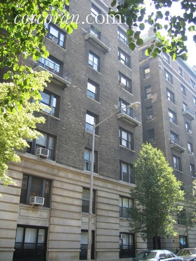 Building Photo - 203-211 W 81st St