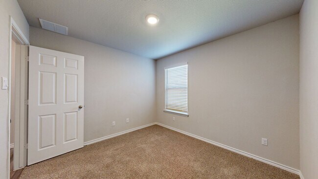 Building Photo - Discover this spacious 4-bedroom, 2-bath home with 3 CAR GARAGE!!!