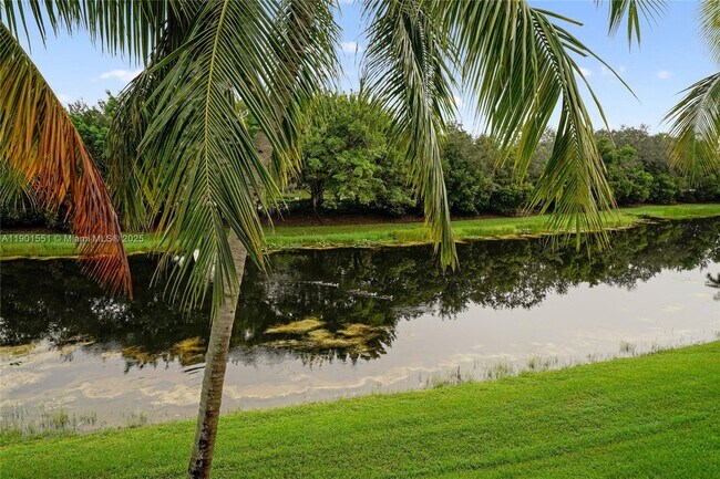 Building Photo - 2267 Cordoba Bend