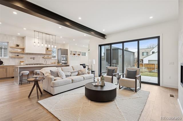 Building Photo - 1117 S Madison St