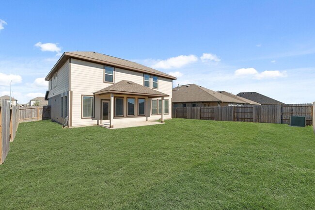 Building Photo - 5026 Lavaridge Dr