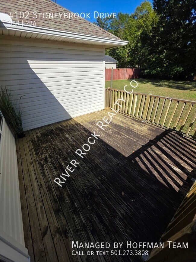 Building Photo - 4102 Stoneybrook Dr