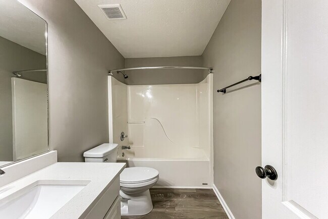 Building Photo - 7087 Littlebrook Way