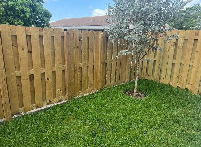 Building Photo - 25265 SW 134th Ave