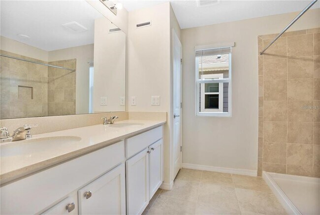 Building Photo - 2552 Bright Jewel St