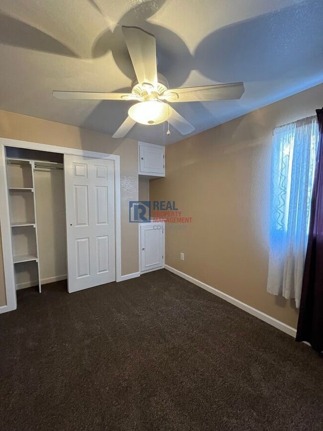 Building Photo - 2120 W Gill Pl