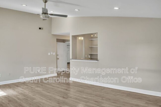 Building Photo - 110 Train Dr