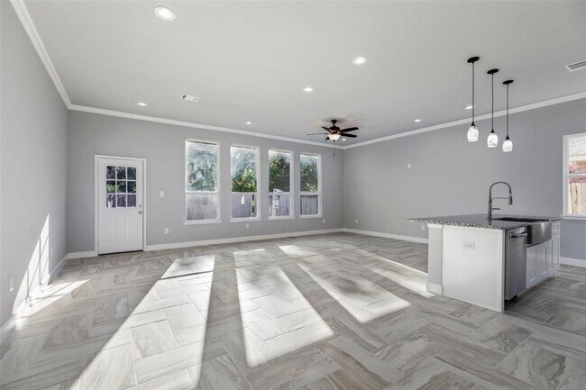 Building Photo - 17403 Harmony Hill Dr