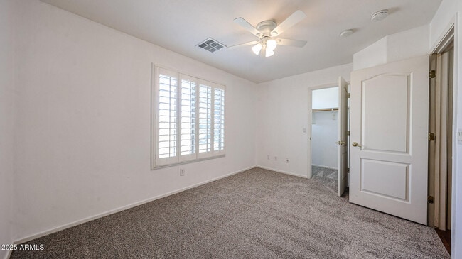 Building Photo - 7015 W Southgate Ave