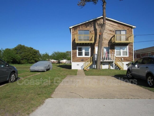 Primary Photo - 9518 18th Bay St