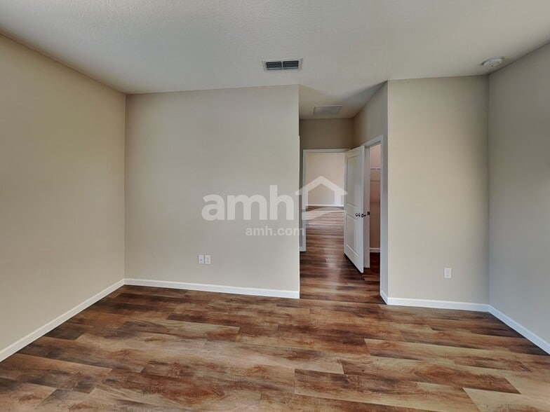 Building Photo - 123 Edge Pk Trl