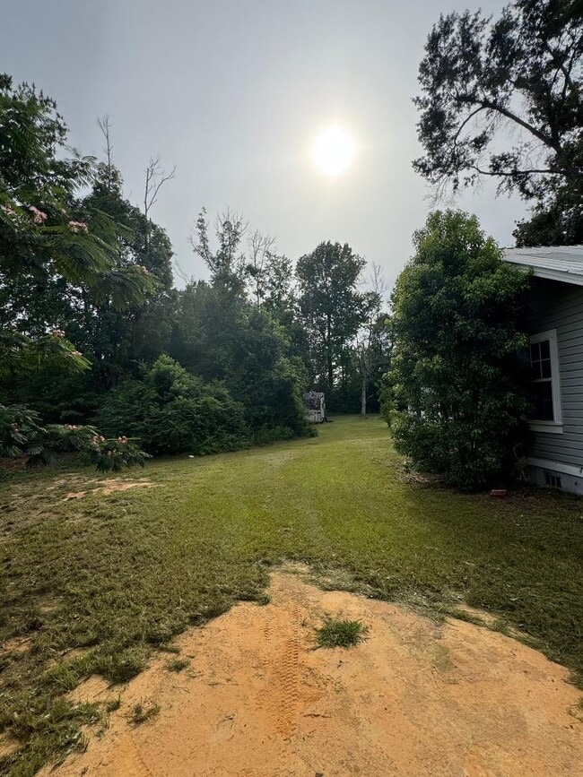 Building Photo - 16590 Gaskin St