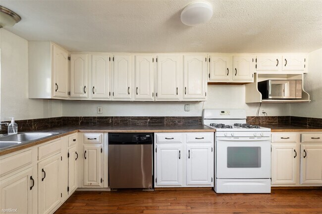 Building Photo - 3 br, 2 bath House - 2227 South Galapago S...