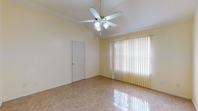 Building Photo - Memorial Day Special, 2 WEEKS FREE RENT!!!!