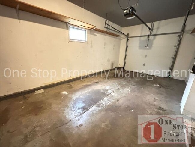 Building Photo - Charming 3-Bedroom Home with Big Backyard ...
