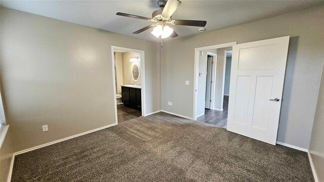 Building Photo - 8803 SW 45th St