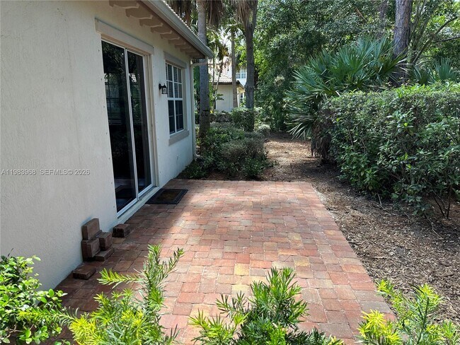 Building Photo - 640 Moondancer Ct