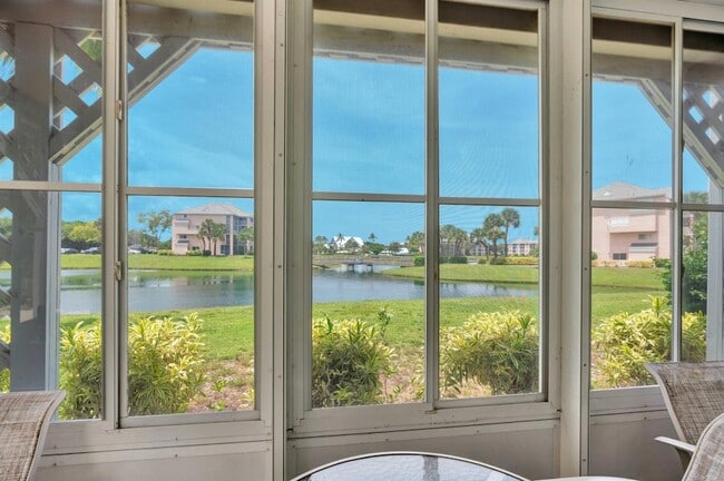 Building Photo - 353 S US Hwy 1