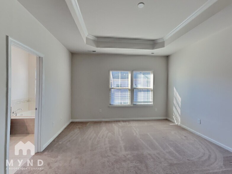 Building Photo - 308 Poplar Leaf Way