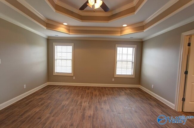 Building Photo - 22947 Pin Oak Dr