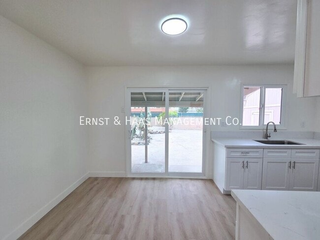 Building Photo - 13418 Lynne Dr